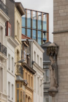 <span class='c-gallery-modal__index'>2/26</span>